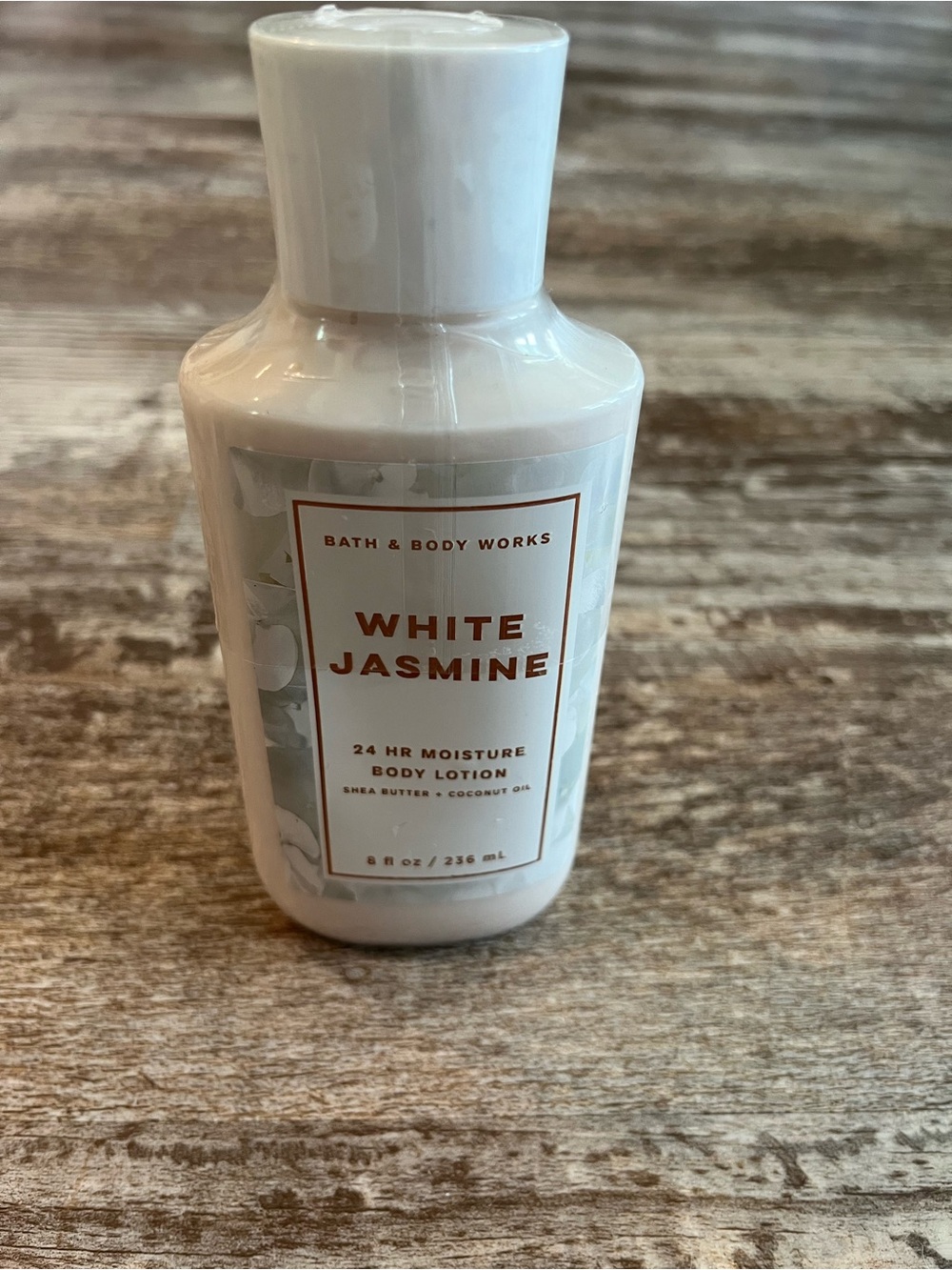 Bath & Body Works White Jasmine 24HR Moisture Body Lotion - White
